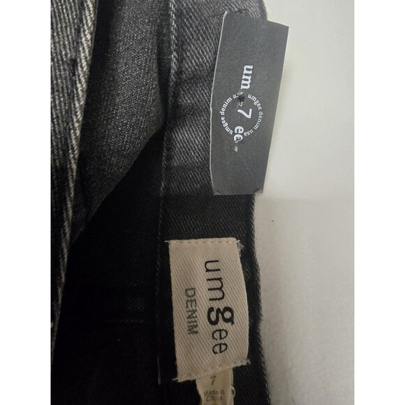 Umgee Denim Black Distressed Fray Hem Shorts Size 7 NWT High Rise Raw Edge - Picture 4 of 11